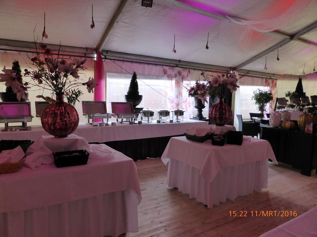 Hotel Restaurant Cafe Houben Nunhem Экстерьер фото